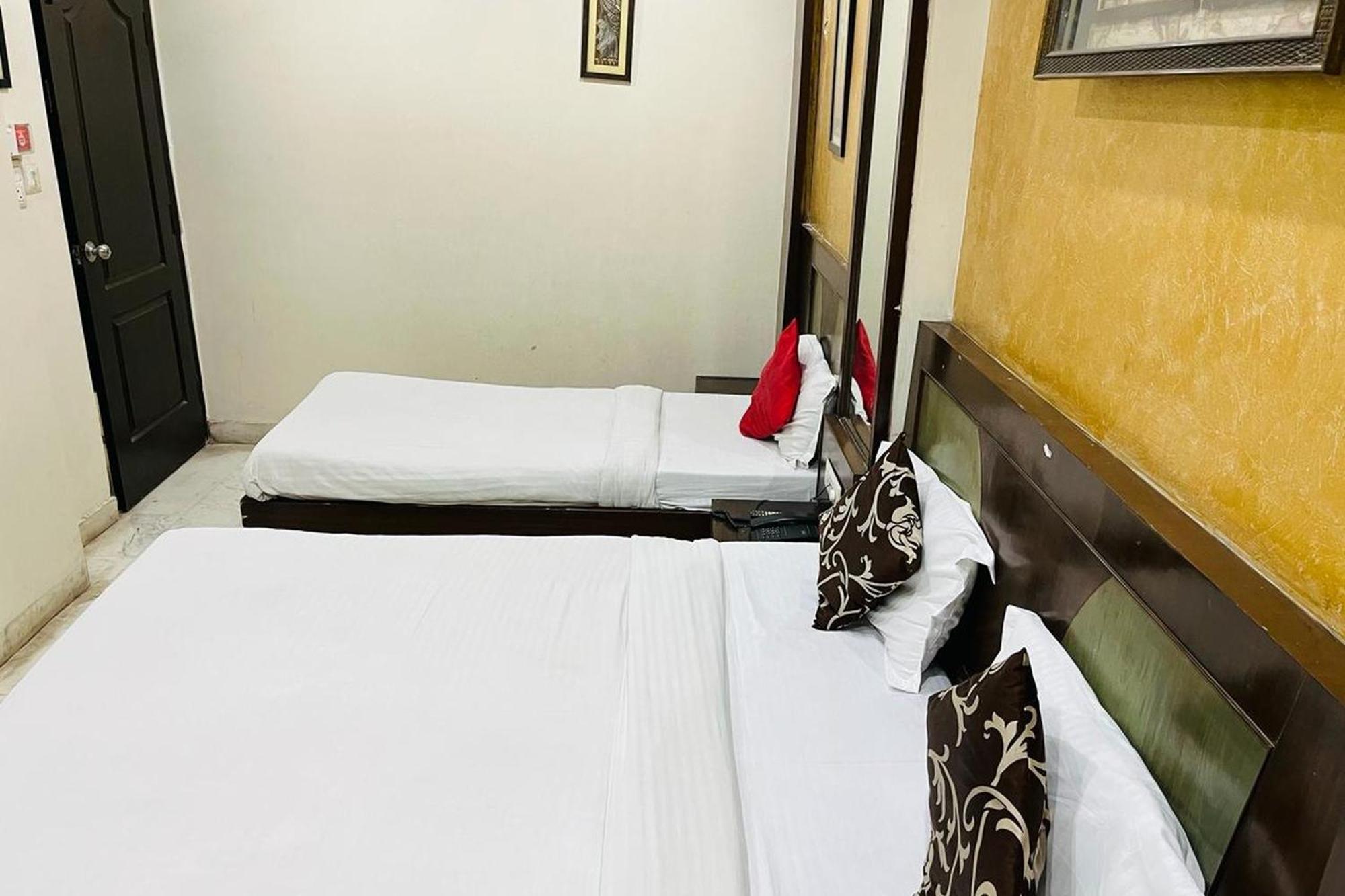 Spot Inn Hostel Νέο Δελχί Εξωτερικό φωτογραφία