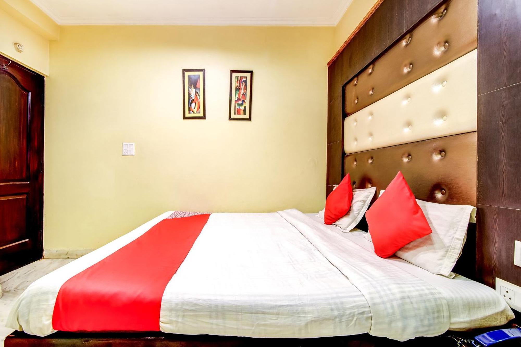 Spot Inn Hostel Νέο Δελχί Εξωτερικό φωτογραφία