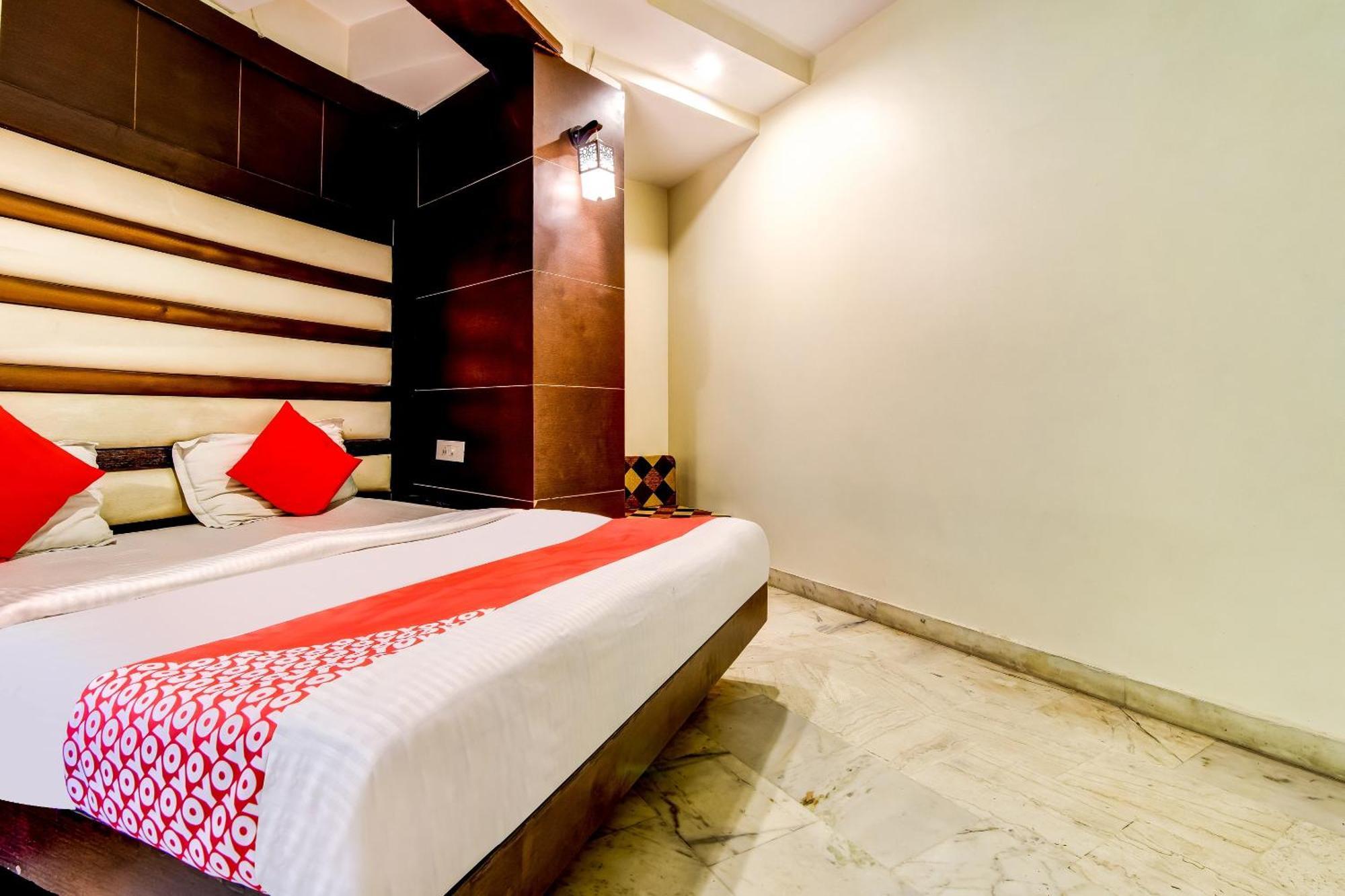 Spot Inn Hostel Νέο Δελχί Εξωτερικό φωτογραφία