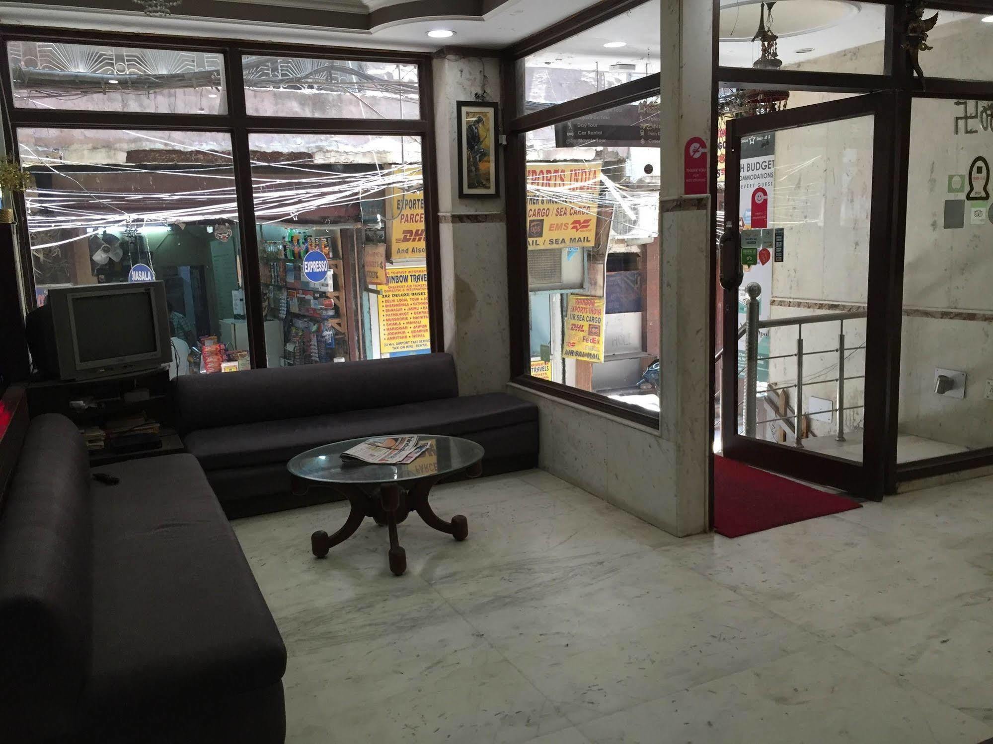 Spot Inn Hostel Νέο Δελχί Εξωτερικό φωτογραφία
